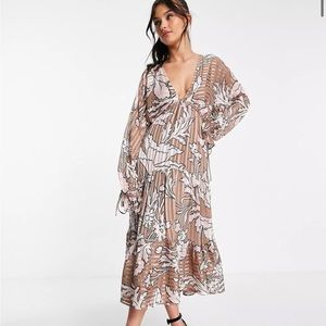 ISO Asos dress size 8 or 10